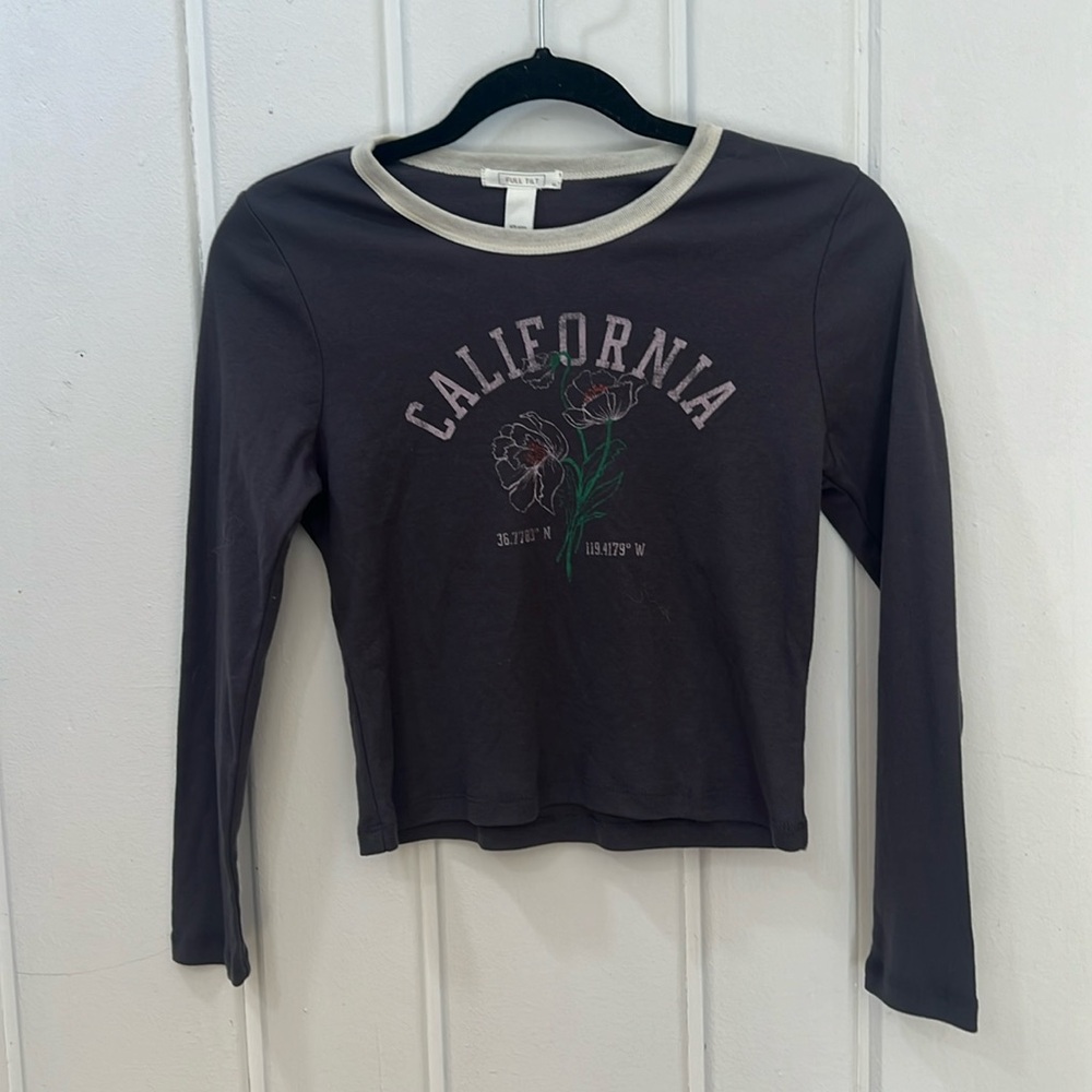 Girls full tilt long sleeve shirt (new)